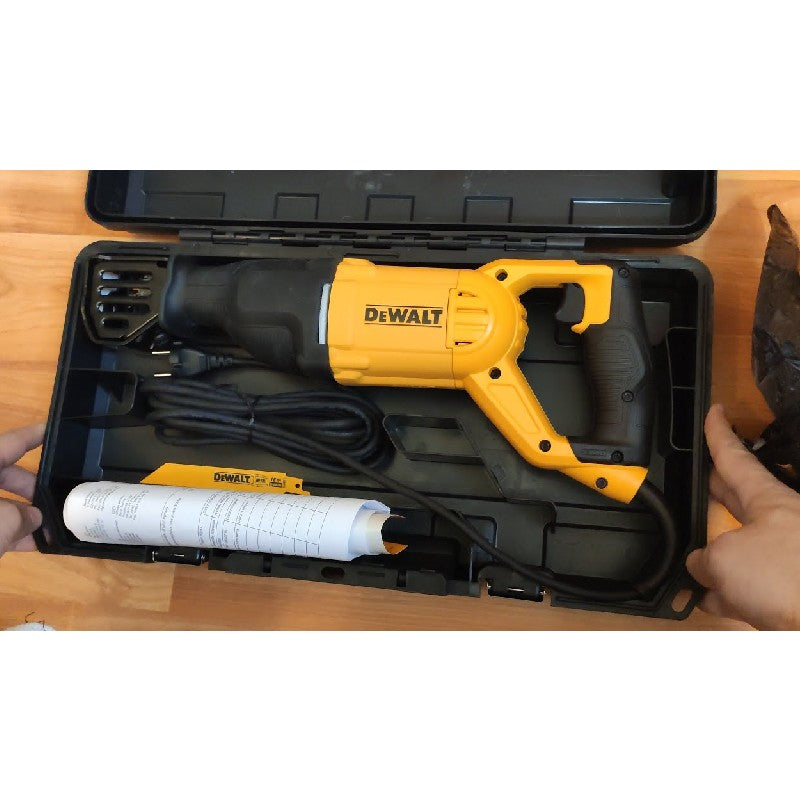 Dewalt Variable Speed Reciprocating Saw (DWE305PK-QS)