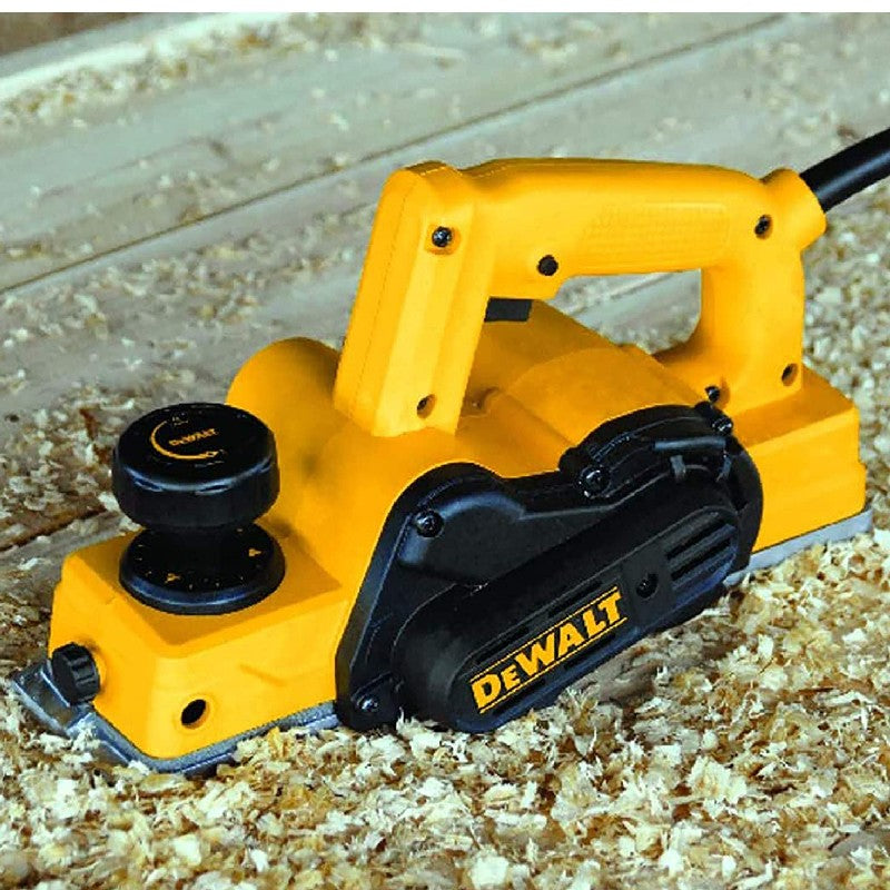 Dewalt  550W 17000 rpm Portable Planer (D26676-IN)