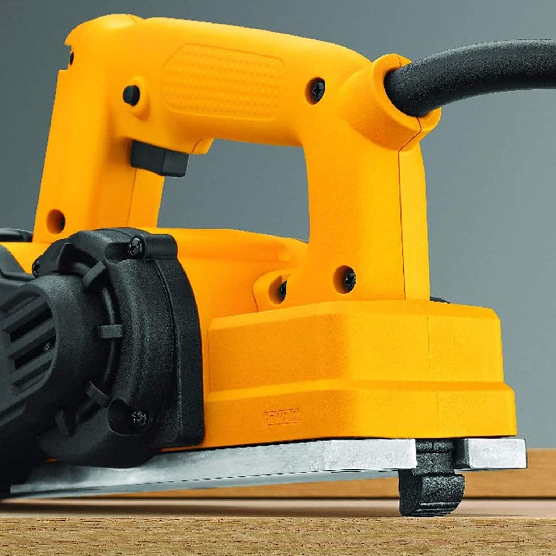 Dewalt  550W 17000 rpm Portable Planer (D26676-IN)