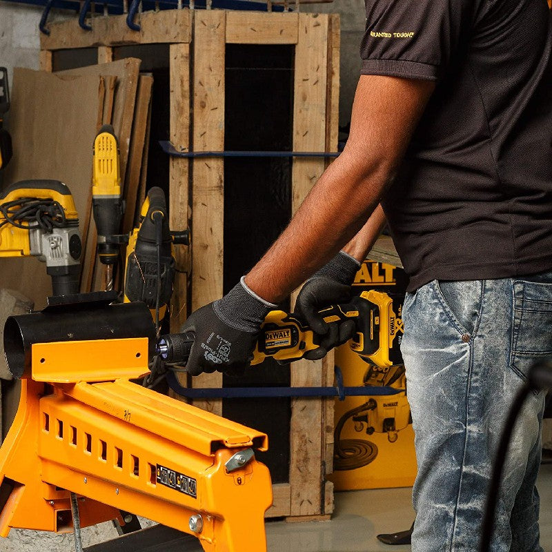 Dewalt 18V XR Cordless Die Grinder Brushless (DCG426P2-QW)